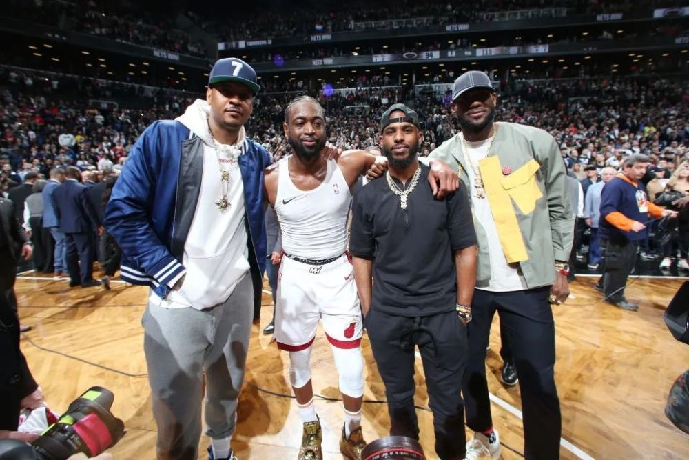 塞内加尔新一期名单：雅克松领衔，姆巴耶、马马杜-萨尔入选（塞内加尔公布新名单：雅克松领军，姆巴耶与马马杜-萨尔入围）